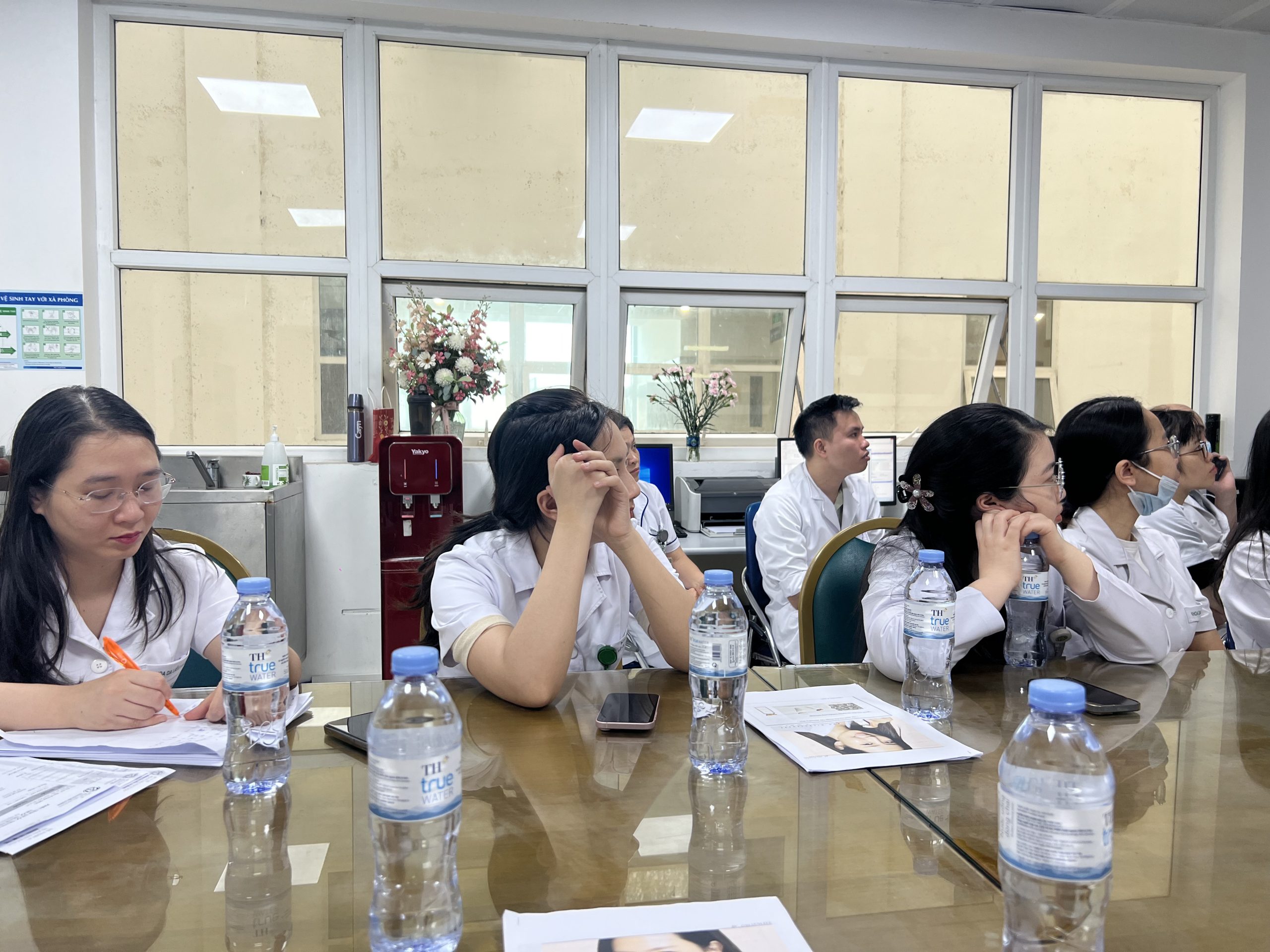 Medical tour- Khoa da liễu và bỏng Bệnh viện Bạch Mai